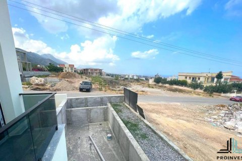 4+1 Villa  in Catalkoy, Girne,  Nr. 90570 - 4