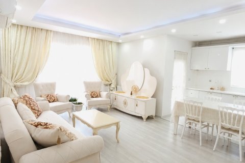 2+1 Apartment  in Konyaalti, Antalya, Turkey No. 227339