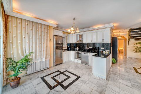 Penthouse for sale  in Cikcilli, Antalya, Turkey, 5 bedrooms, 250m2, No. 136436 – photo 13