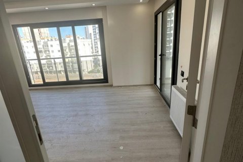 آپارتمان در  Mersin ، ترکیه 3 خوابه ، 130 متر مربع.  شماره 136465 - 15