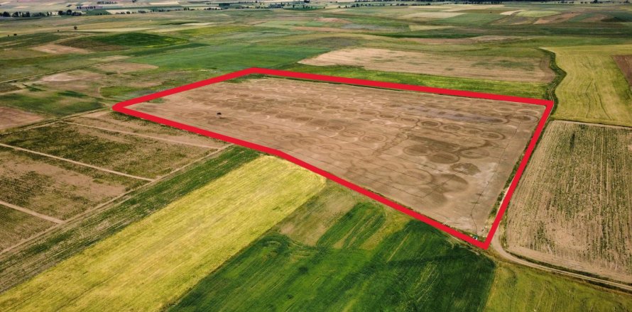 Land plot in Bayburt, Turkey No. 228573