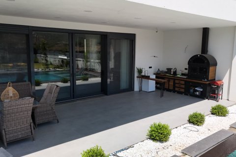 Продажа в Измире, Турция, 330м2, №228871 – фото 10