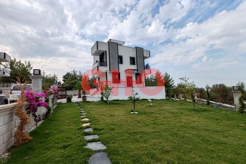 3+1 Villa  i Akbuk, Aydin, Tyrkia Nr. 139076 - 14