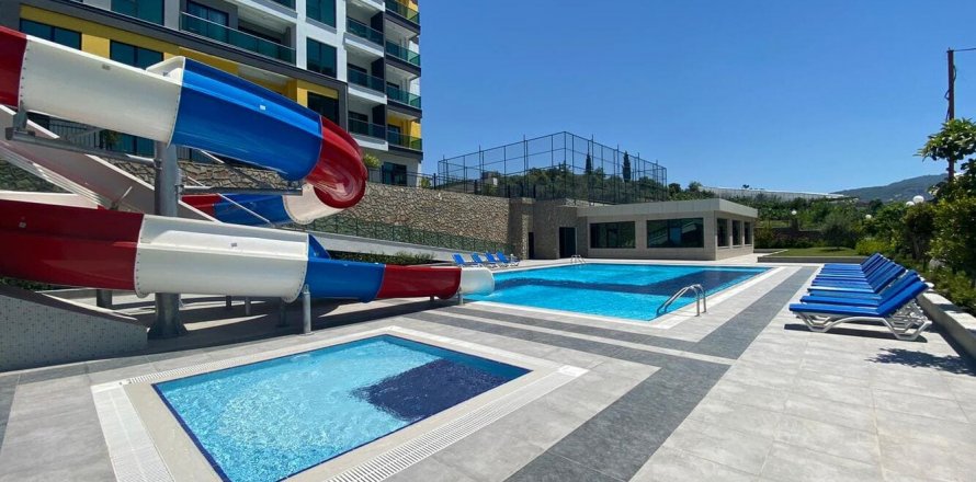 1+1 Apartment  in Mahmutlar, Antalya, Turkey No. 96241
