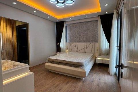 آپارتمان در  Mersin ، ترکیه 4 خوابه ، 230 متر مربع.  شماره 107734 - 5