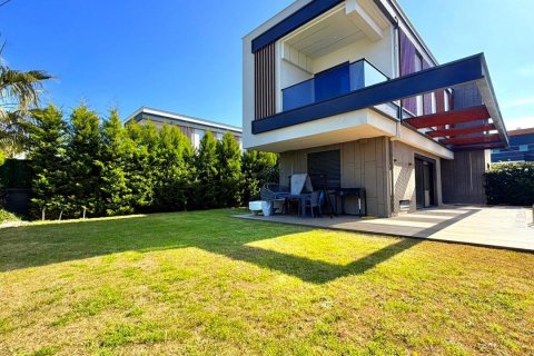 Продажа в Кушадасы, Айдыне, Турция, 250м2, №221219 – фото 2