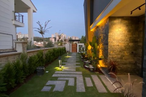 Villa for sale  in Kusadasi, Aydin, Turkey, 3 bedrooms, 250m2, No. 137142 – photo 3