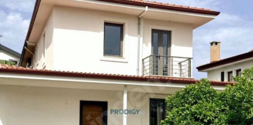 ویلا در  Fethiye ، ترکیه 3 خوابه ، 130 متر مربع.  شماره 225763