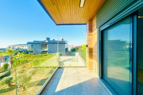 Продажа квартиры в Кушадасы, Айдыне, Турция 2+1, 120м2, №215541 – фото 16