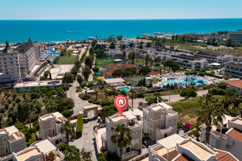 ویلا در Alanya ، ترکیه 4 خوابه ، 250 متر مربع. شماره 226220