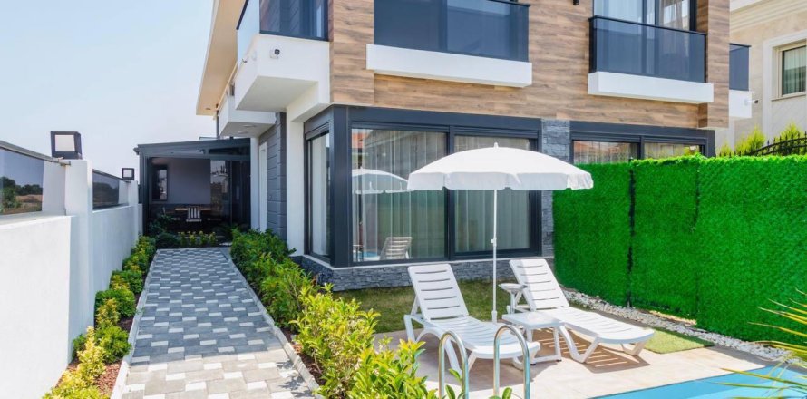 4+1 Villa i Lara, Antalya, Tyrkia Nr. 212945