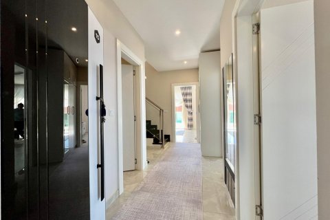 5+1 Lejlighed  i Alanya, Antalya, Tyrkiet Nr. 134309 - 25