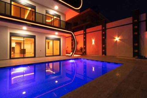 5+1 Villa i Kargicak, Alanya, Antalya, Tyrkiet Nr. 136058 - 4