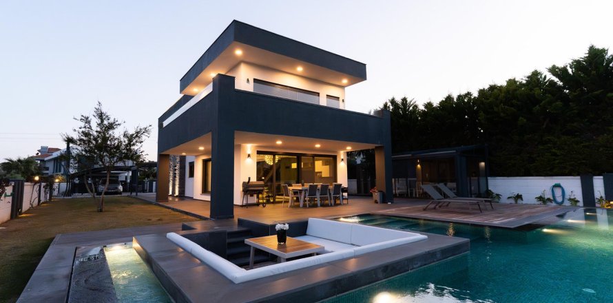 2+5 Villa  i Cesme, Izmir, Turkiet Nr. 225499