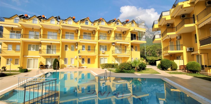 2+1 Apartment in Kemer, Antalya, Turkey No. 215685