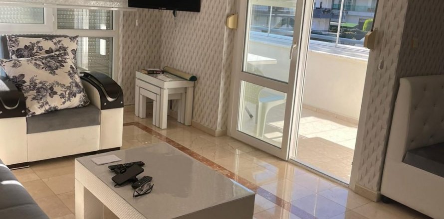 2+1 Apartment  in Oba, Antalya, Turkey No. 134264