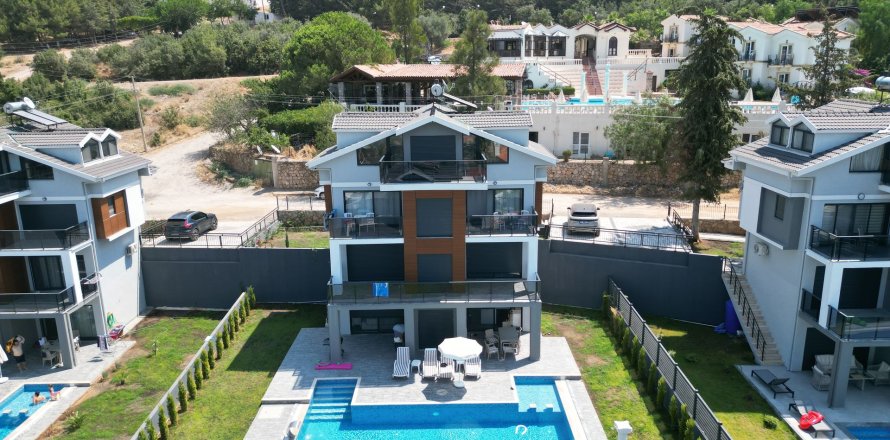 5+1 Villa  i Oludeniz, Mugla, Tyrkia Nr. 213277