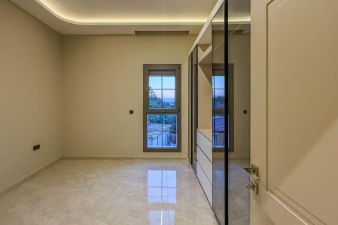 در Kusadasi ، ترکیه 250 متر مربع. شماره 226679 - 8