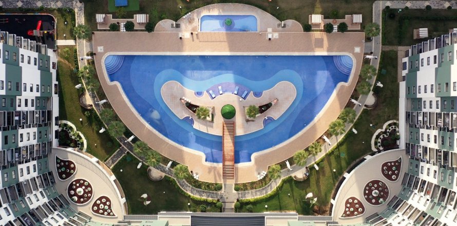2+1 Leilighet i Mahmutlar, Antalya, Tyrkia Nr. 98222