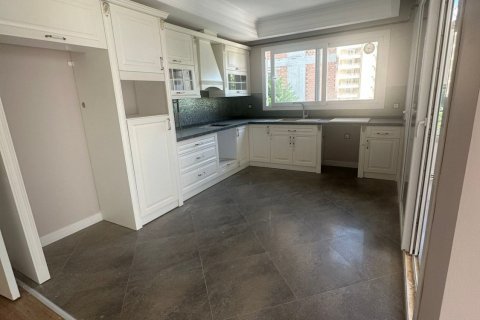 3+1 Wohnung in Mersin, Türkei Nr. 136646 - 9