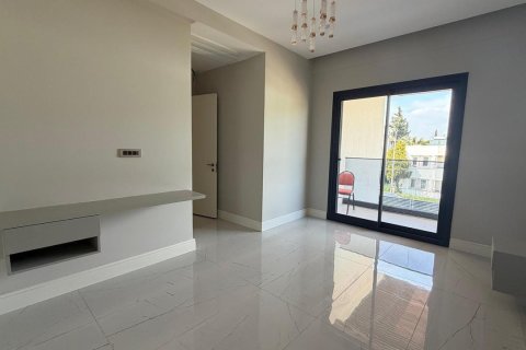 Продажа  в Кушадасы, Айдыне, Турция, 200м2, №225824 – фото 12