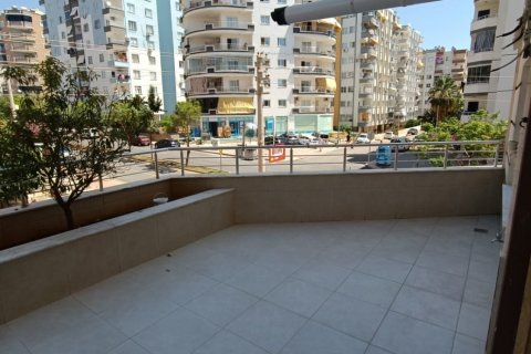 Apartment for sale  in Mersin, Turkey, 3 bedrooms, 185m2, No. 133901 – photo 2