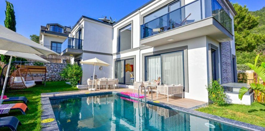 3+1 Villa  i Fethiye, Mugla, Tyrkia Nr. 221143