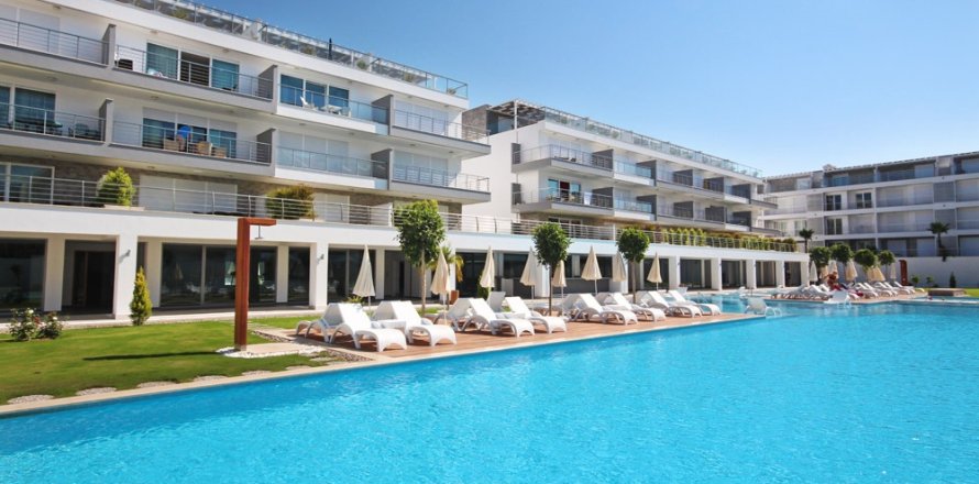 3+1 Apartment  in Side, Antalya, Turkey No. 226048