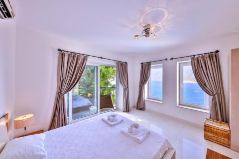 Продажа виллы  в Каше, Анталье, Турция 6+2, 250м2, №226183 – фото 19