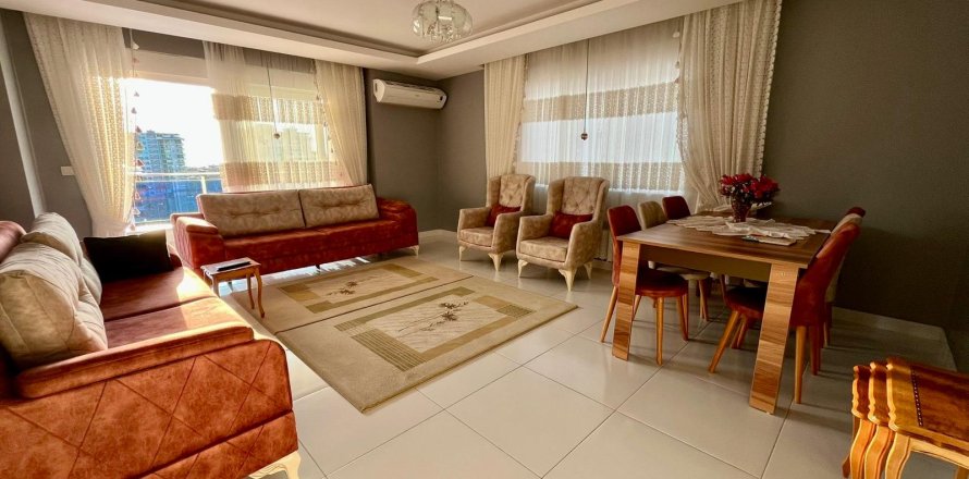 2+1 Lejlighed  i Mahmutlar, Antalya, Tyrkiet Nr. 222267