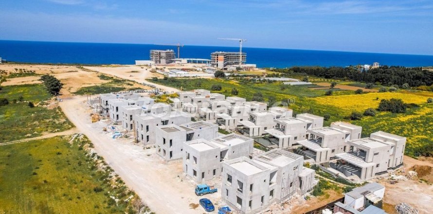 3+1 Villa in Girne, Northern Cyprus No. 106028