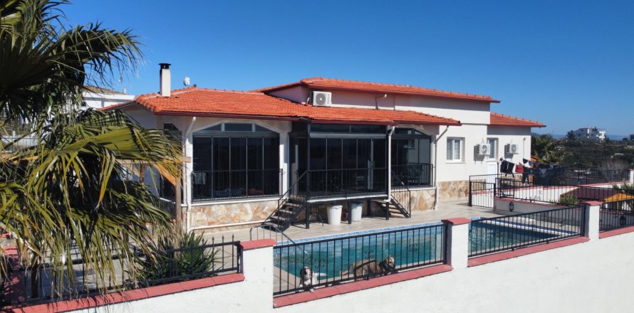 2+1 Villa  in Akbuk, Aydin, Turkey No. 219919