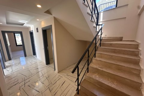 3+1 Villa i Mahmutlar, Antalya, Tyrkia Nr. 217305 - 8