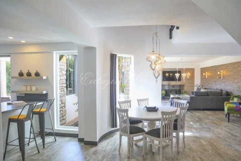 4+1 Villa  in Bodrum, Mugla, Türkei Nr. 227691 - 3