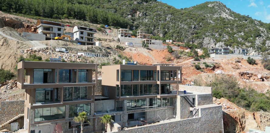 Villa 4+1 Alanya, Antalya, Türkiye №104578