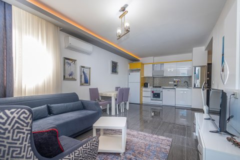1+1 Apartment  in Mahmutlar, Antalya, Turkey No. 219172