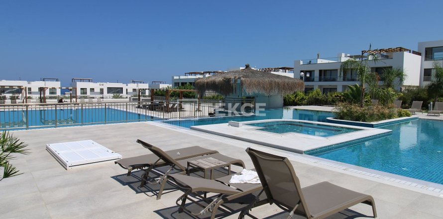 1+1 Lägenhet  i Girne,  Nr. 237956