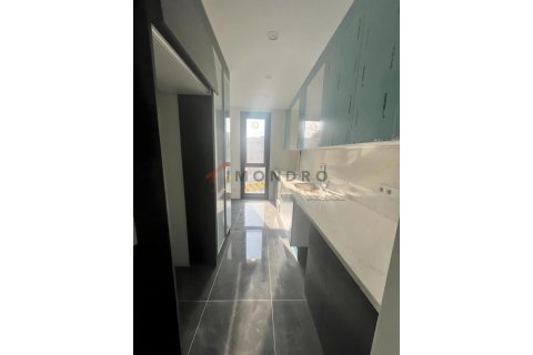 2+1 Lägenhet  i Üsküdar, Istanbul, istanbul, Turkiet Nr. 215648 - 12