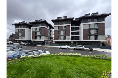 2+1 Apartment in Üsküdar, Istanbul, Turkey No. 215648