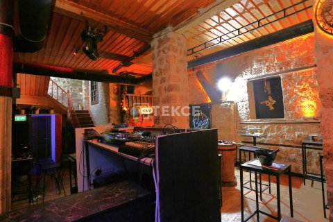 Продажа коммерческой недвижимости  в Анталье, Турция, 350м2, №206863 – фото 9