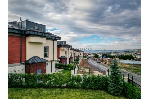 Вилла  8+1 в Бейликдюзю, Стамбул, Турция №225314