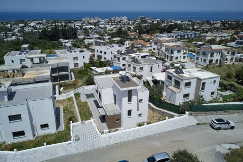 Продажа виллы  в Алсанджаке, Гирне, Северный Кипр 4+1, 385м2, №225326 – фото 3
