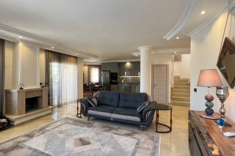 3+0 Villa  i Kargicak, Alanya, Antalya, Tyrkia Nr. 224889 - 6
