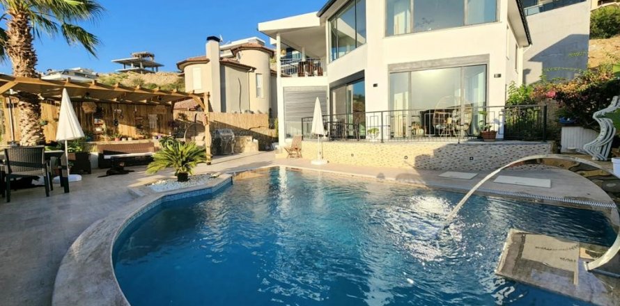 Villa   Kargıcak, Alanya, Antalya, Türkiye №93886