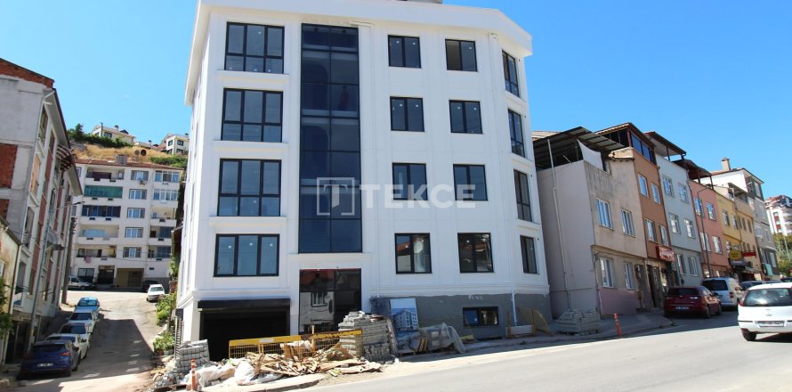 2+1 Lägenhet  i Mudanya, Bursa, Turkiet Nr. 228708