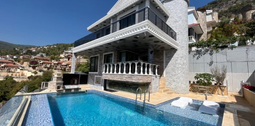 ویلا در Antalya ، ترکیه 3 خوابه ، 270 متر مربع. شماره 222500
