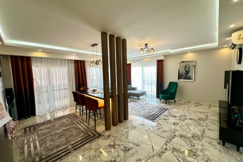 3+1 Lägenhet  i Oba, Antalya, Turkiet Nr. 237529