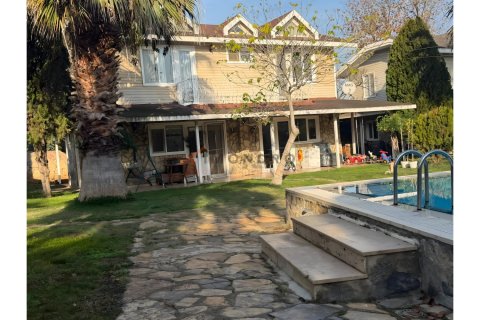 3+1 Villa  in Tuzla, Istanbul, Turkey No. 227653