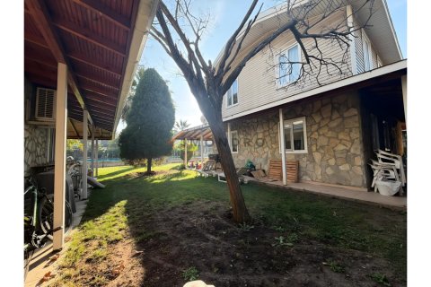 ویلا در  Tuzla ، ترکیه 3 خوابه ، 225 متر مربع.  شماره 227653 - 4