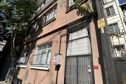 آپارتمان در Beyoglu،  Istanbul ، ترکیه 5 خوابه ، 160 متر مربع.  شماره 227651 - 13